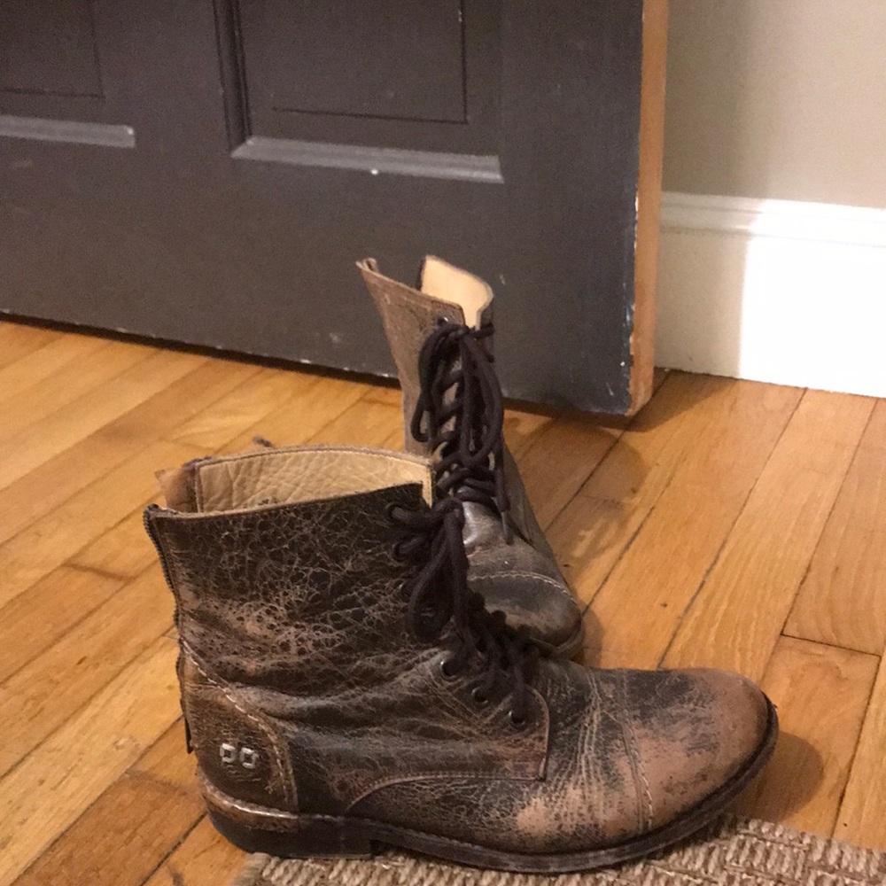 Comfy distressed boots